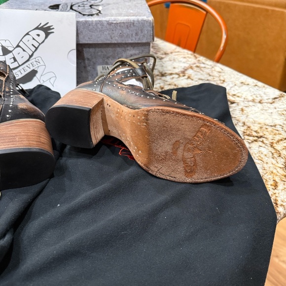 Freebird by Steven HAZEL Black Distressed Gladiator Sandals - Picture 3 of 12